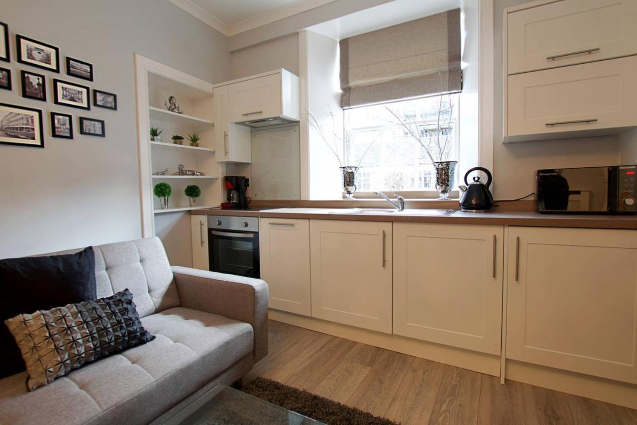 Joivy Unique Old Town Stay Under Edinburgh Castle Екстер'єр фото