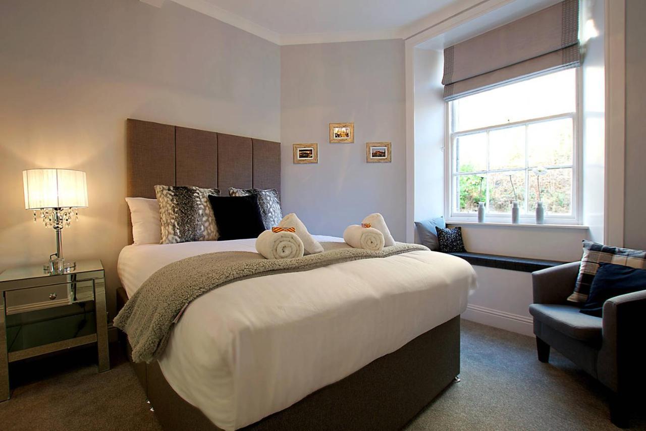 Joivy Unique Old Town Stay Under Edinburgh Castle Екстер'єр фото